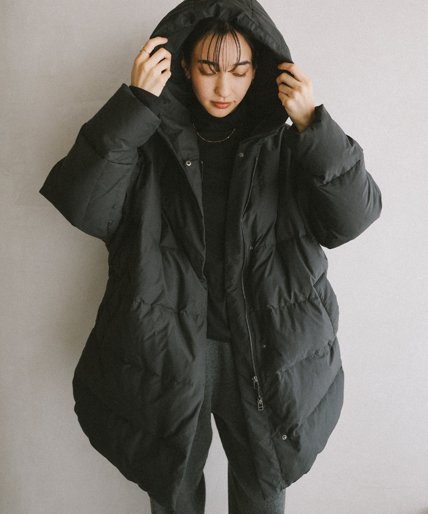 アンドミー andme ドルマン サイドジップ ダウンジャケット （ブラック） ブラック