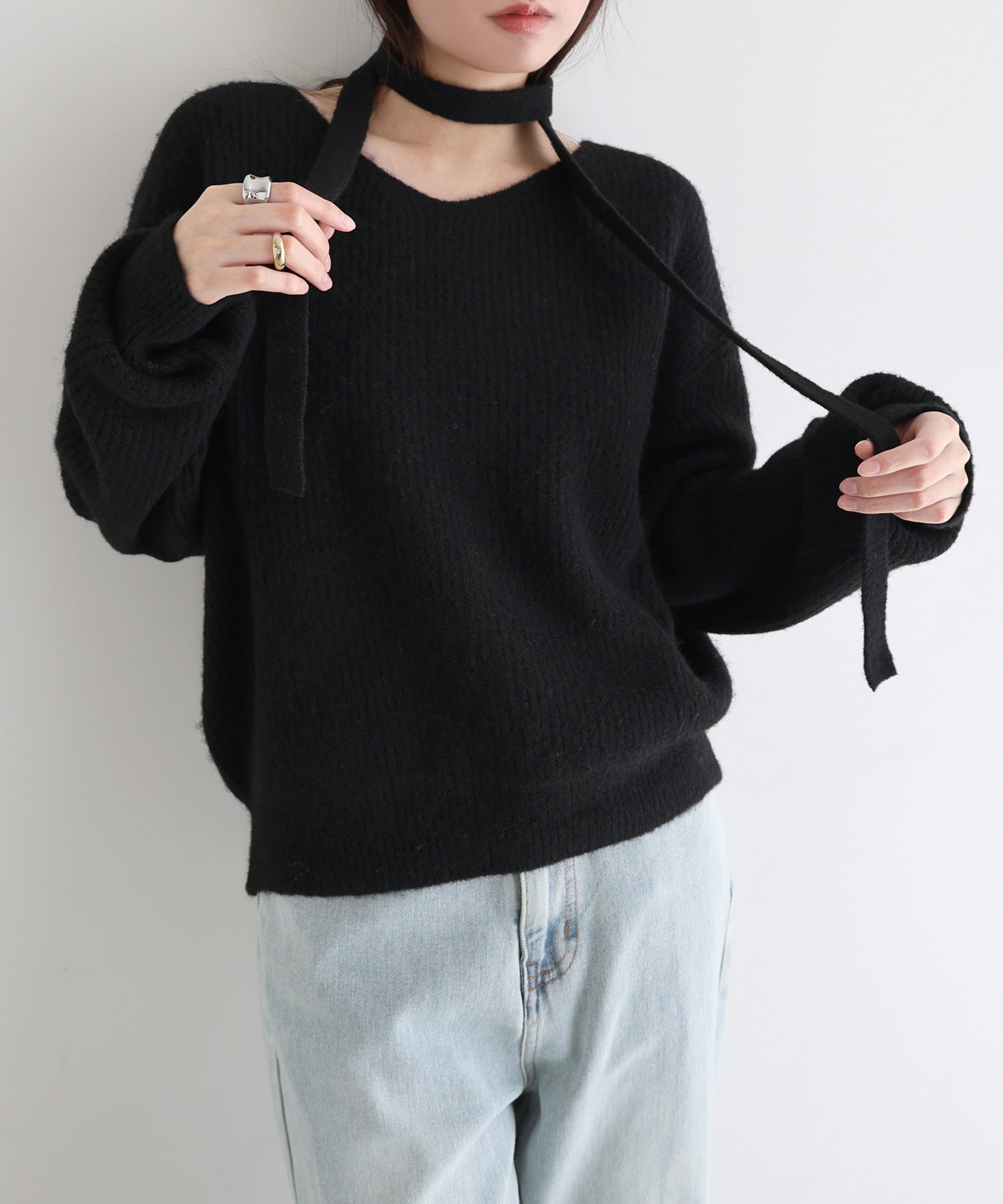 アンドミー andme 同色 マフラー付き ニット トップス （ブラック） ブラック