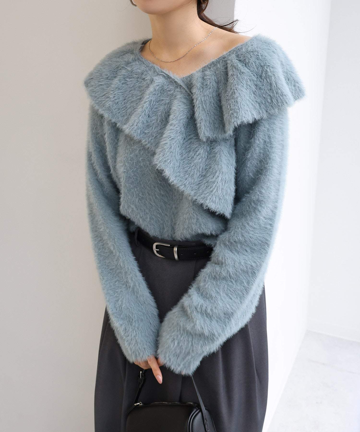 アンドミー andme シャギー 起毛 クロス フリル ニット トップス （ブルー） ブルー