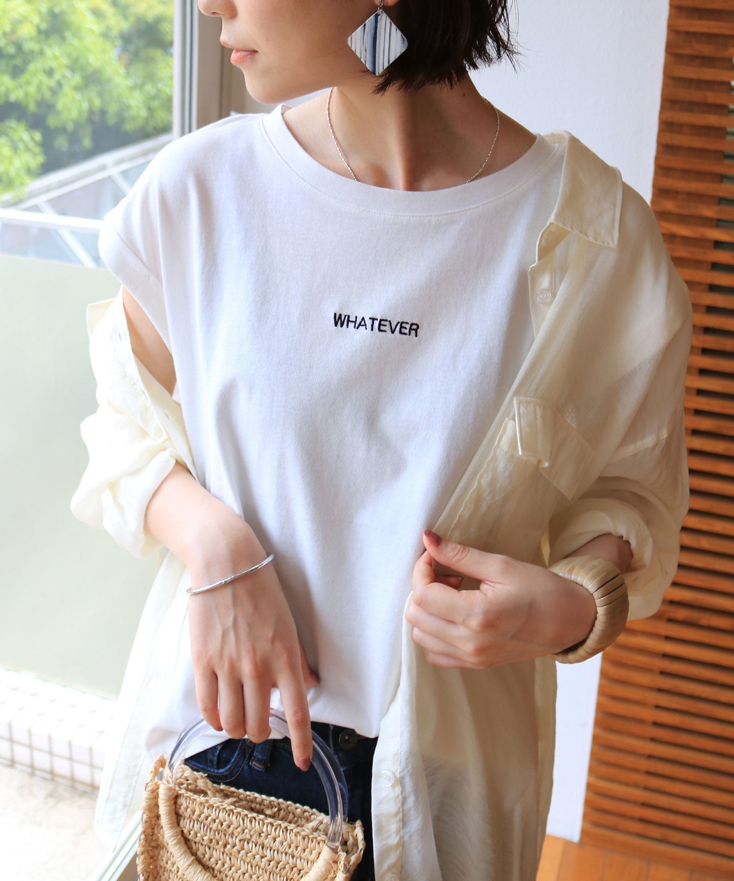 アンドミー andme WHATEVERロゴ刺繍フレンチスリーブTシャツ