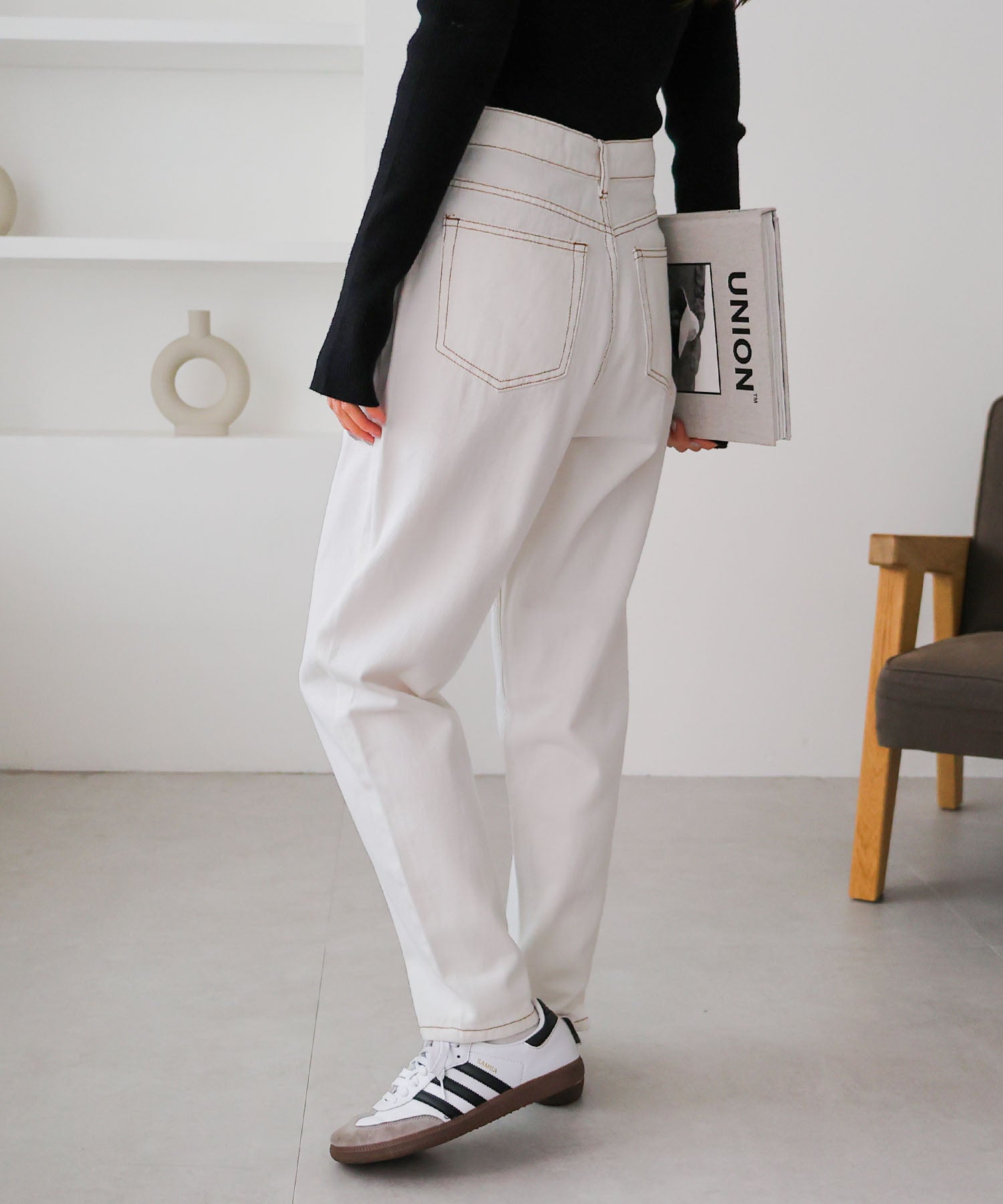 アンドミー andme コットンハイウエストテーパードパンツ