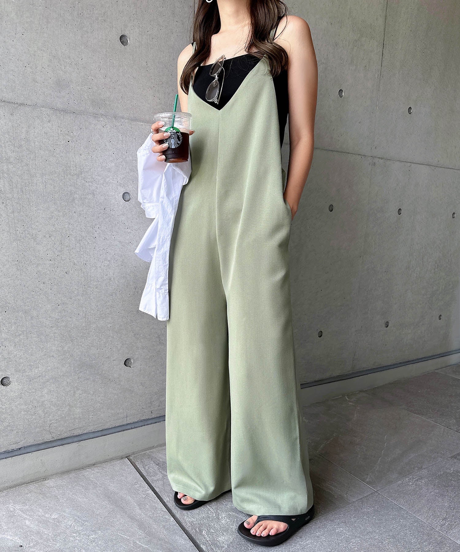 アンドミー andme キャミ サロペット  Vネック ワイドパンツ オールインワン キャミソール ワンピース マタニティ