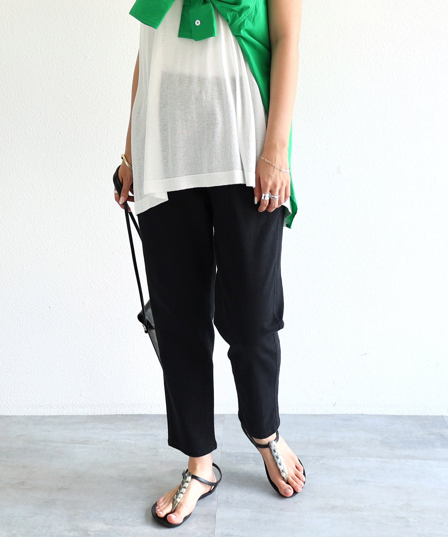 アンドミー andme コットンストレッチイージーテーパードパンツ ウエストゴム （ブラック） ブラック