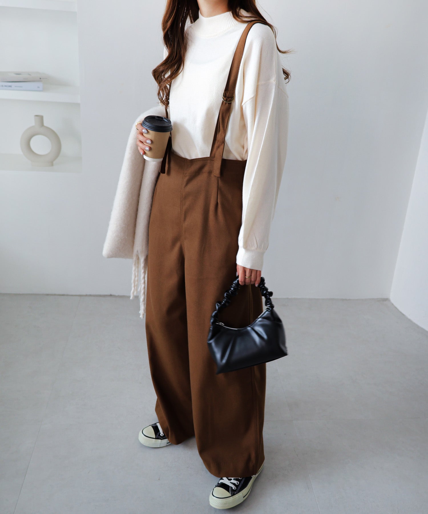 アンドミー andme 起毛ワイドサロペット サスペンダー付きワイドパンツ （ブラウン） ブラウン