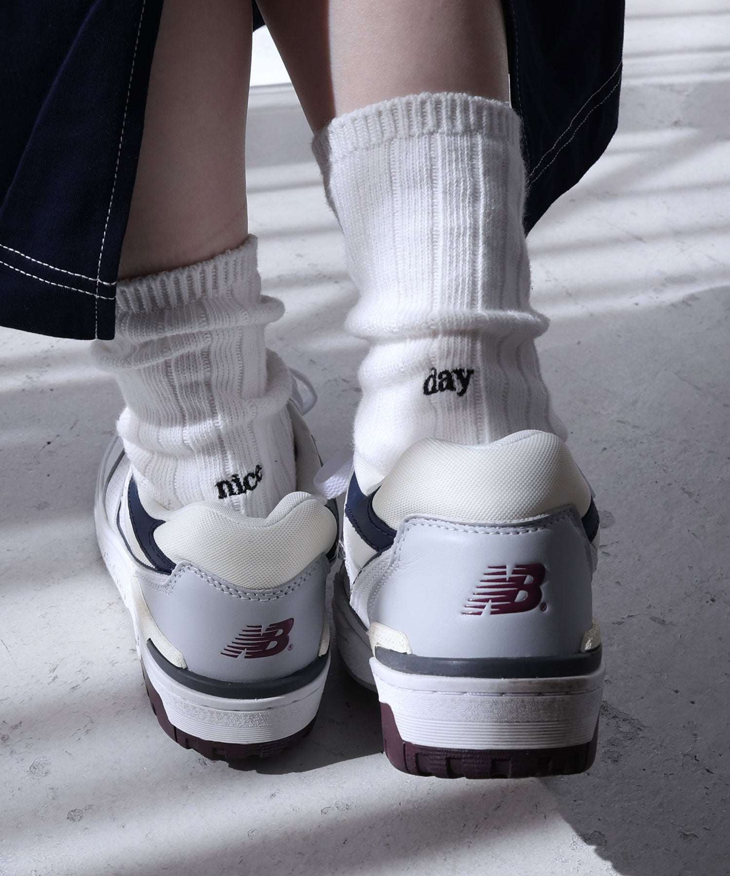 andme logo embroidered ribbed socks