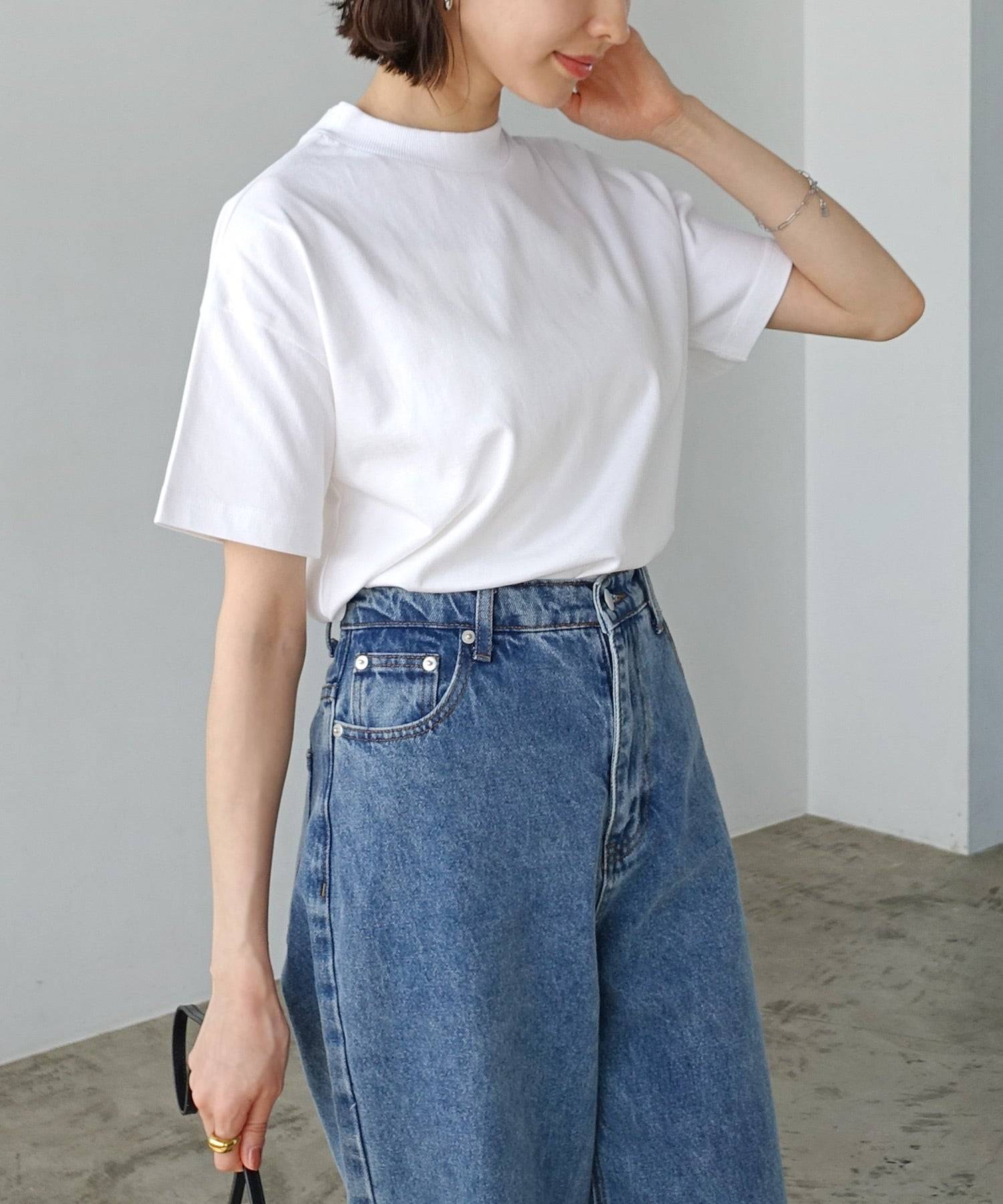アンドミー andme モックネック 半袖 Tシャツ （ホワイト） ホワイト