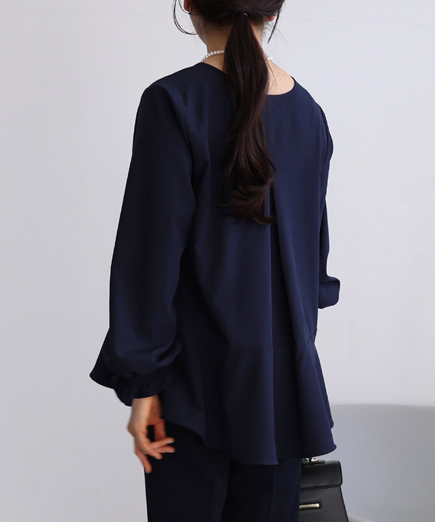 アンドミー andme ペプラム ブラウス