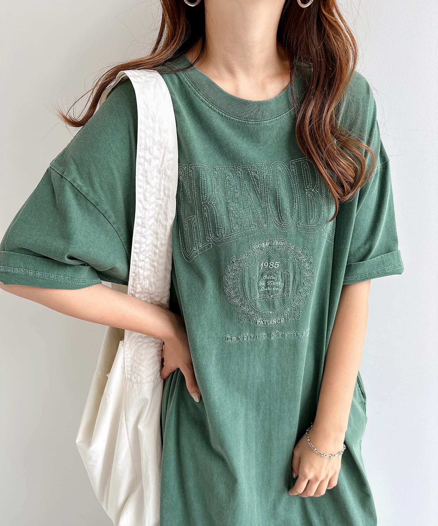 アンドミー andme ピグメント加工 ロゴ刺繍 Tシャツ ワンピース