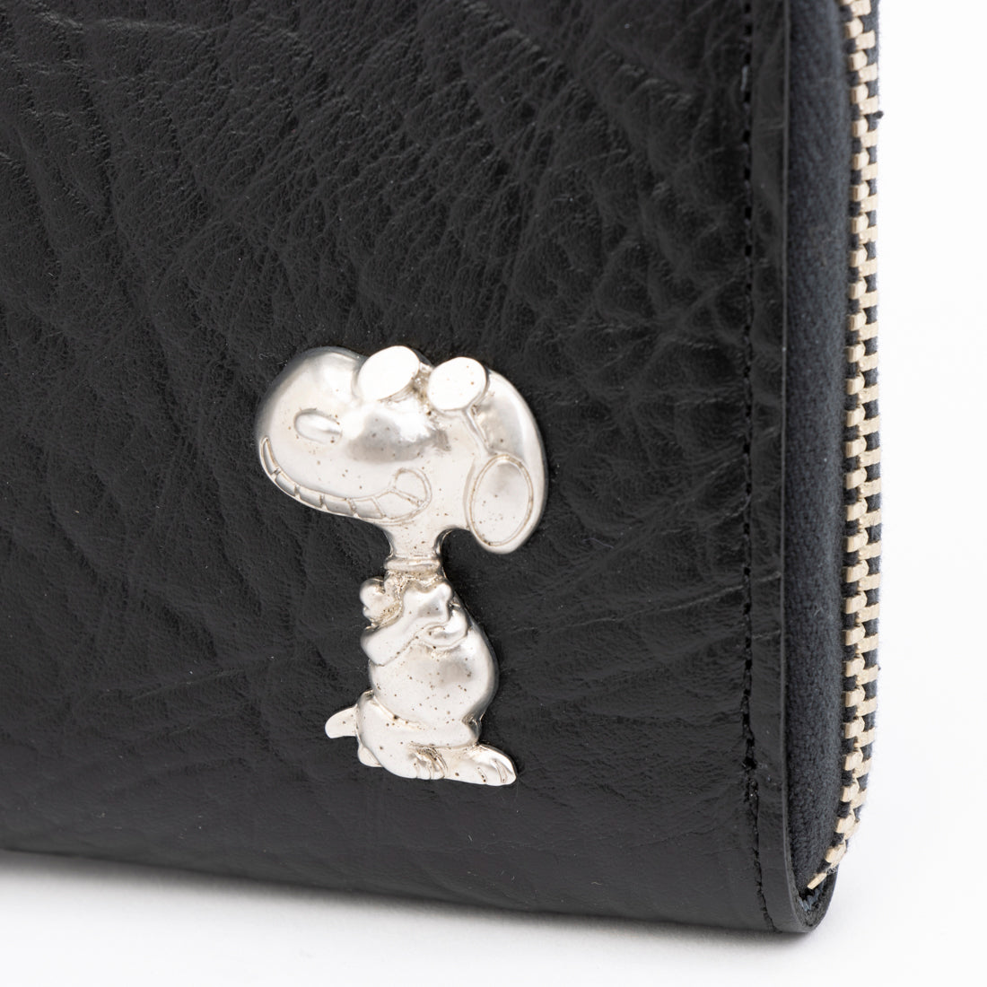 SNOOPY Leather Collection Metal Round Wallet