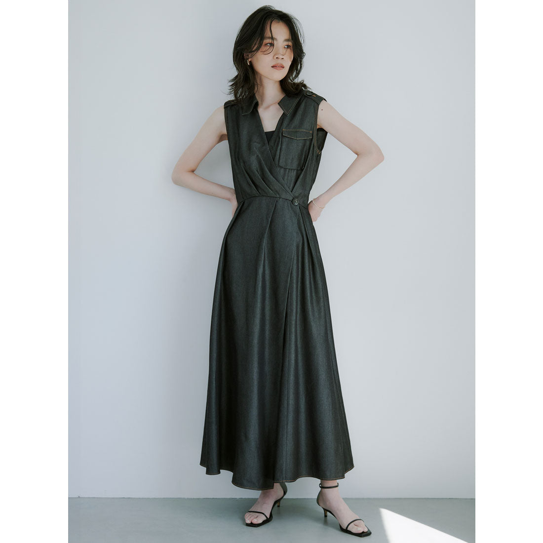 アニュアンス anuans ノースリーブトレンチディティールワンピース （BLACK） BLACK