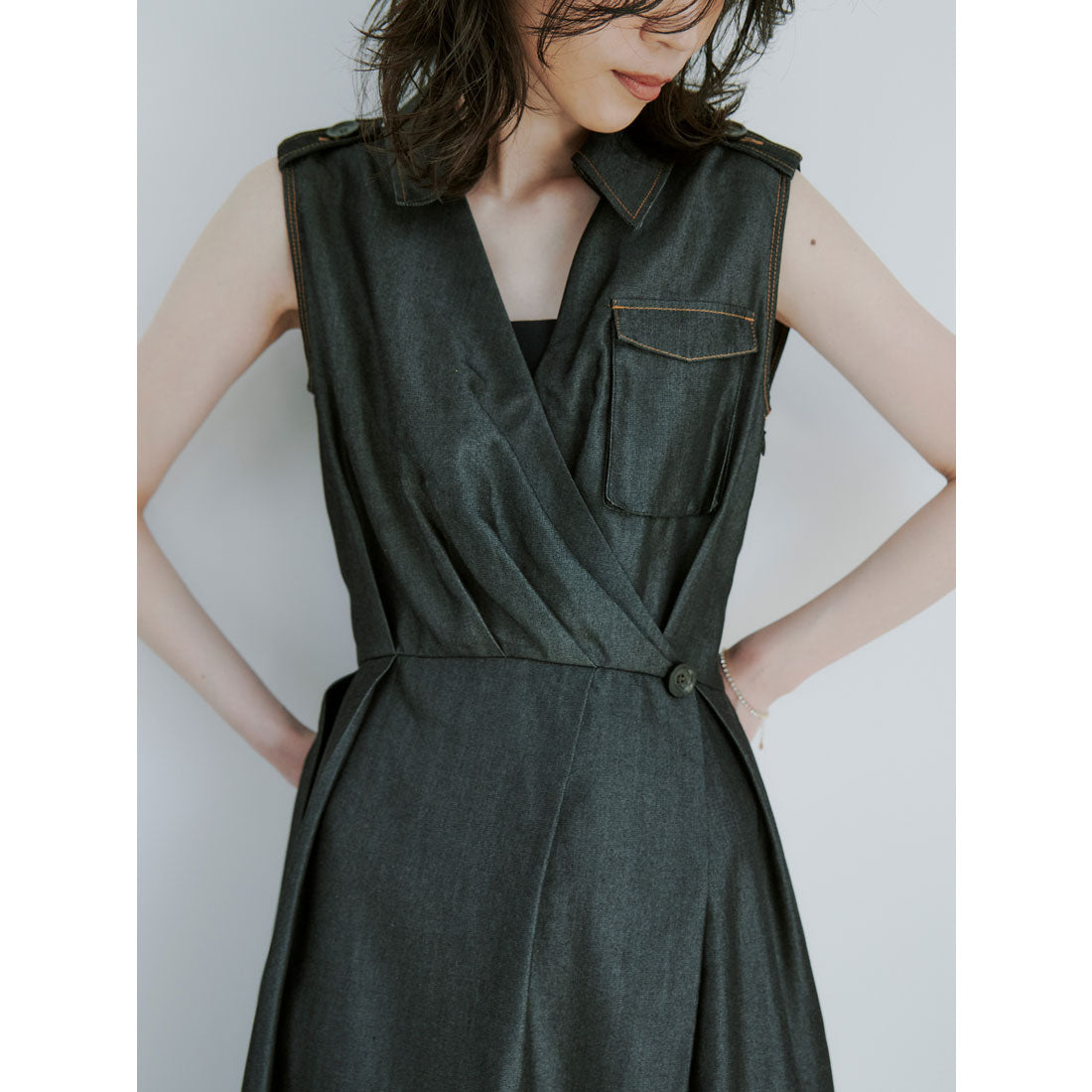 アニュアンス anuans ノースリーブトレンチディティールワンピース （BLACK） BLACK