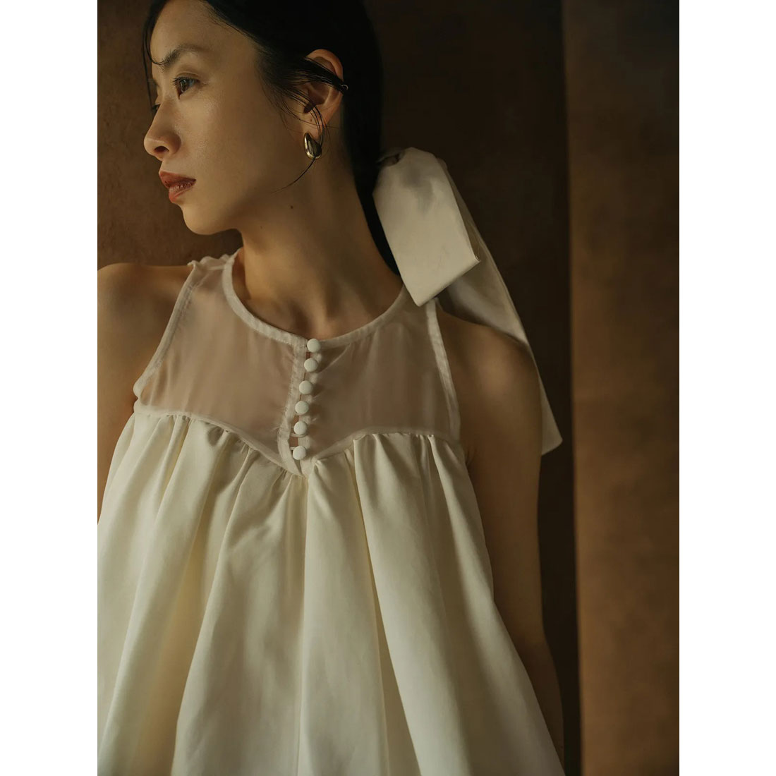 アニュアンス anuans スプレッドフレアブラウス （IVORY） IVORY