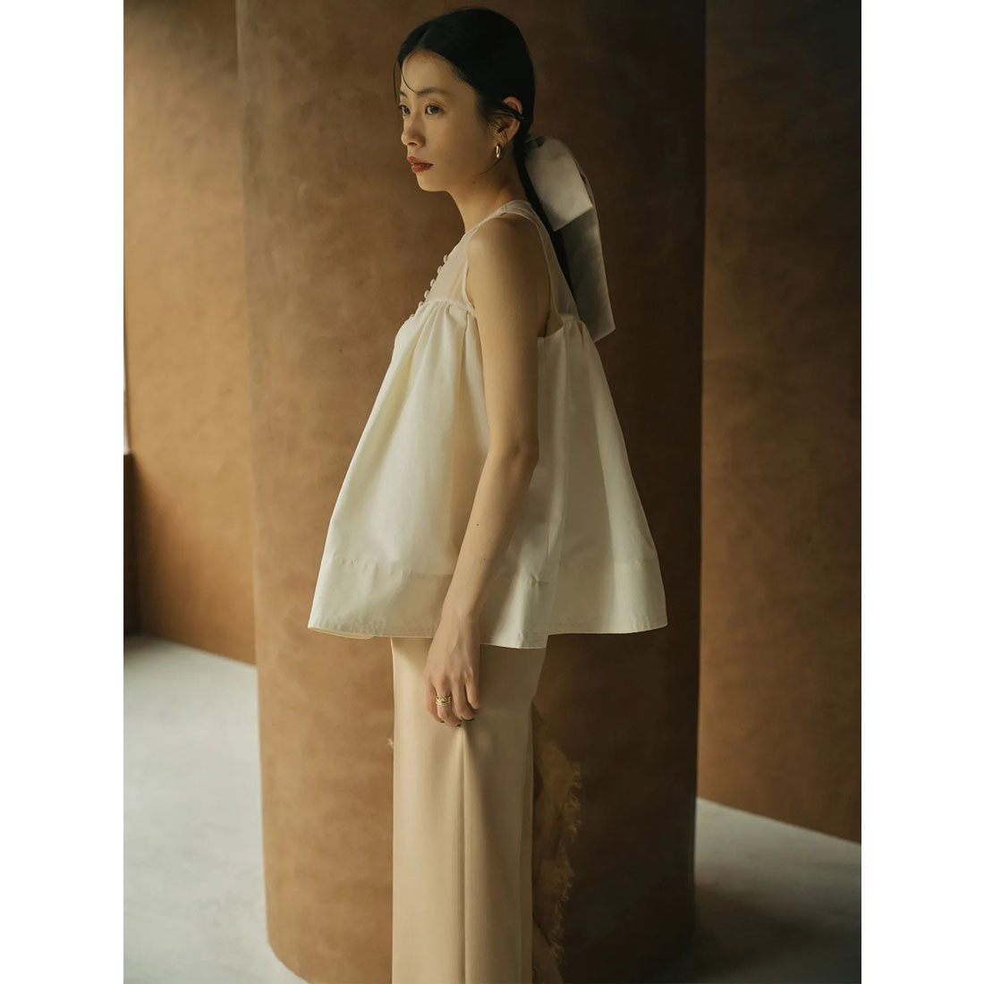 アニュアンス anuans スプレッドフレアブラウス （IVORY） IVORY