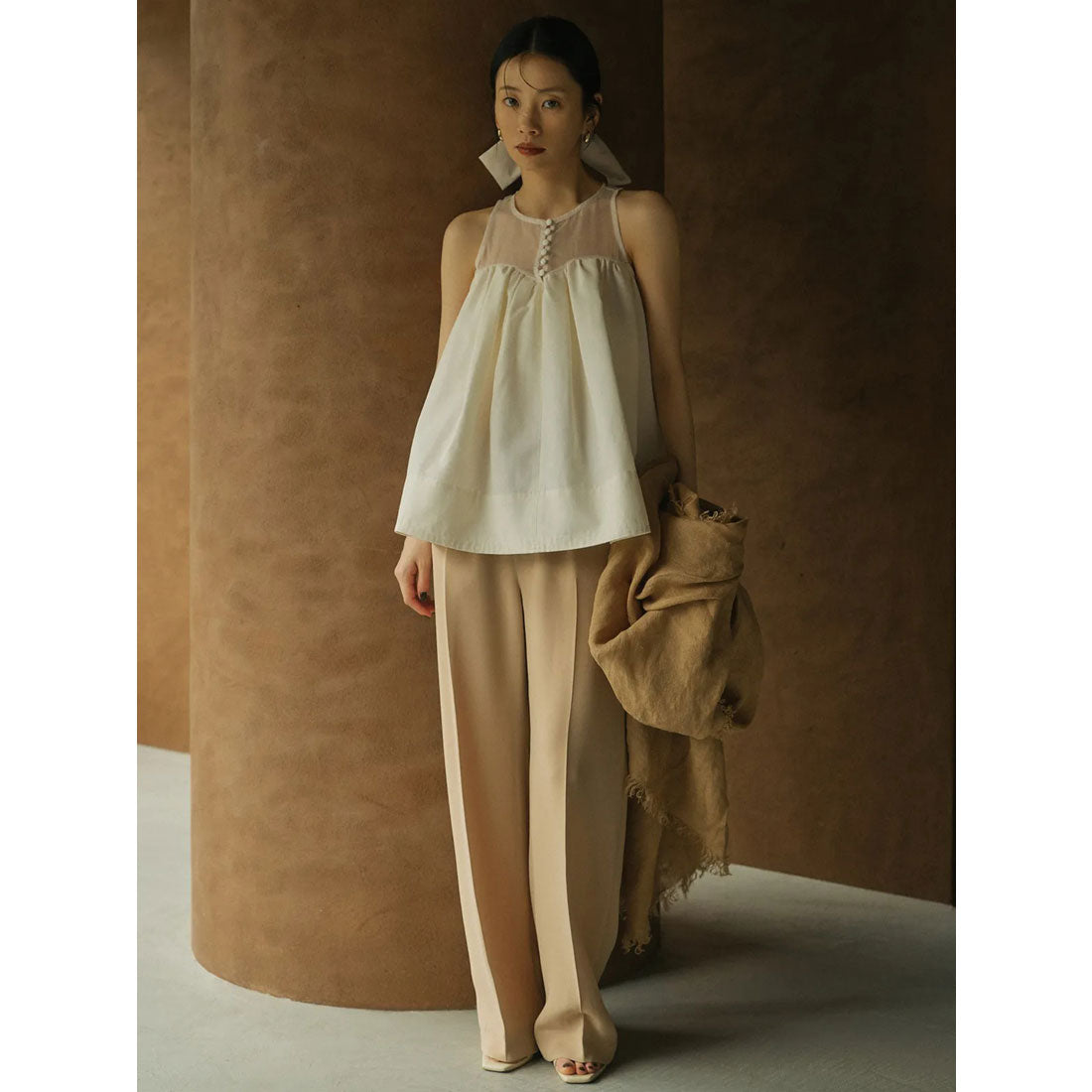 アニュアンス anuans スプレッドフレアブラウス （IVORY） IVORY