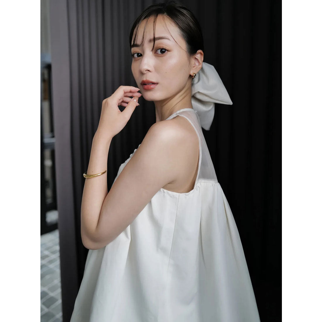 アニュアンス anuans スプレッドフレアブラウス （IVORY） IVORY