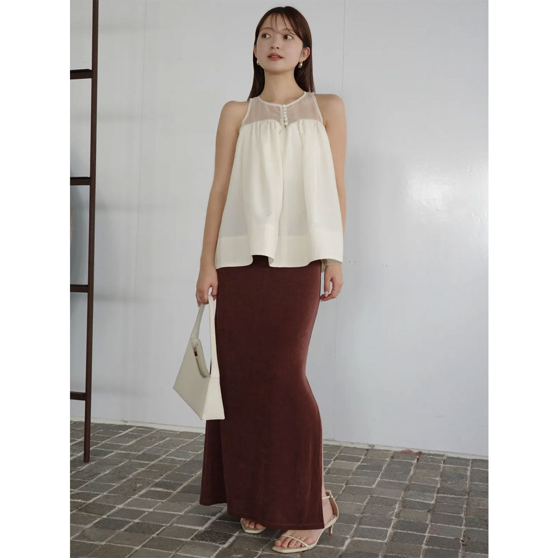 アニュアンス anuans アセテートカットナロースカート （BROWN） BROWN