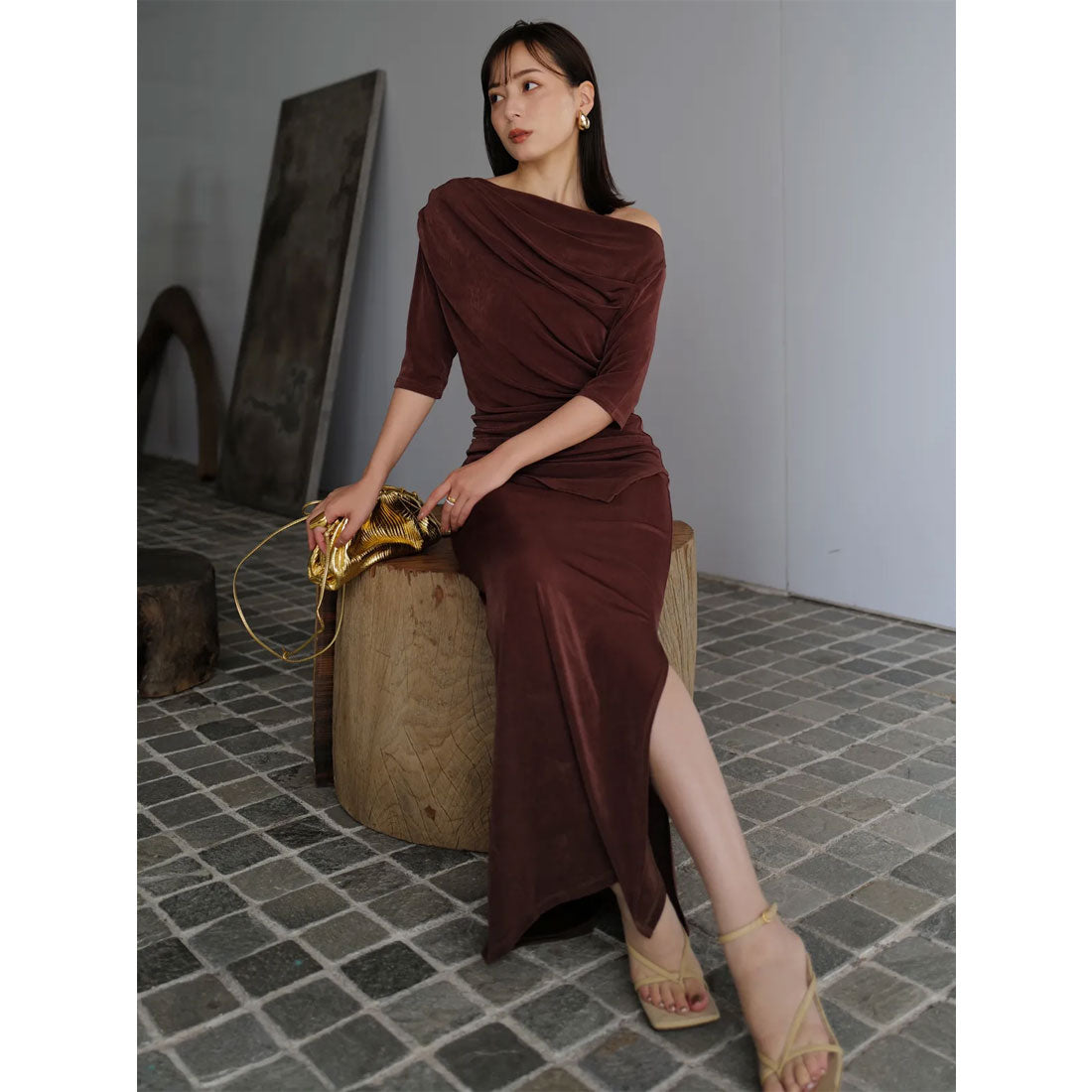 アニュアンス anuans アセテートカットナロースカート （BROWN） BROWN