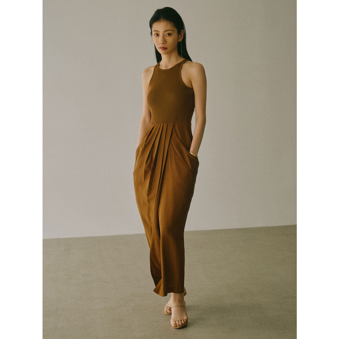 アニュアンス anuans ドレープニットドッキングワンピース （CAMEL） CAMEL