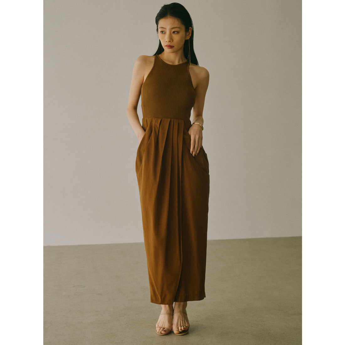 アニュアンス anuans ドレープニットドッキングワンピース （CAMEL） CAMEL