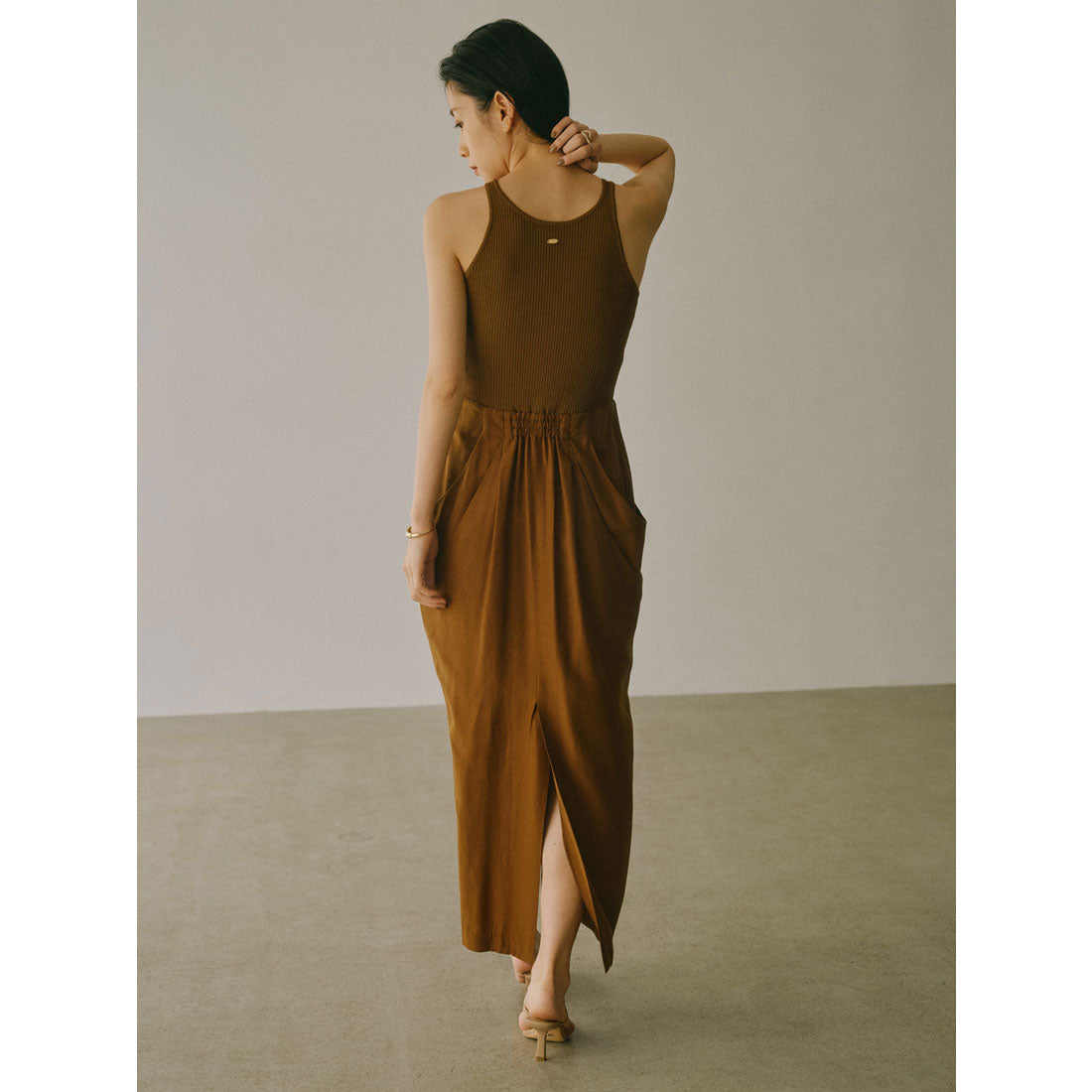 アニュアンス anuans ドレープニットドッキングワンピース （CAMEL） CAMEL
