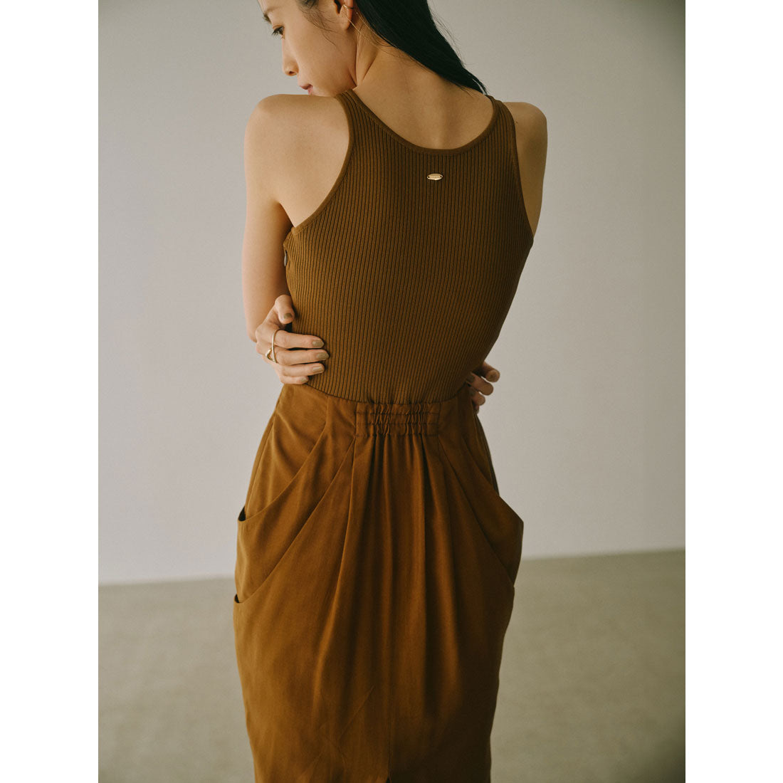 アニュアンス anuans ドレープニットドッキングワンピース （CAMEL） CAMEL