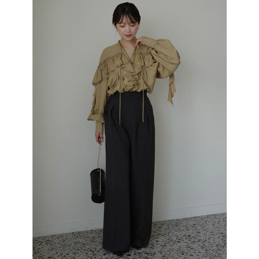 アニュアンス anuans リンクルラッフルブラウス （BEIGE） BEIGE