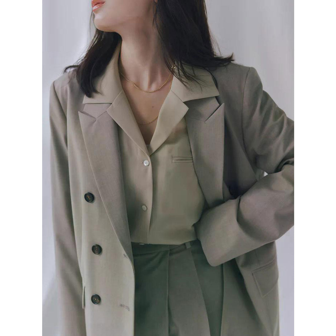 アニュアンス anuans セミシアーオープンカラーブラウス （YELLOW BEIGE） YELLOW BEIGE