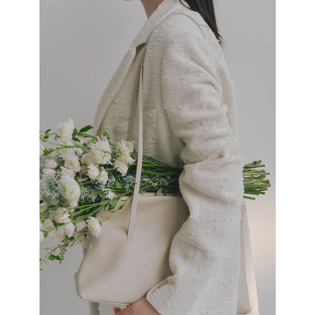 アニュアンス anuans レザーナローハンドルバッグ （TAUPE） TAUPE