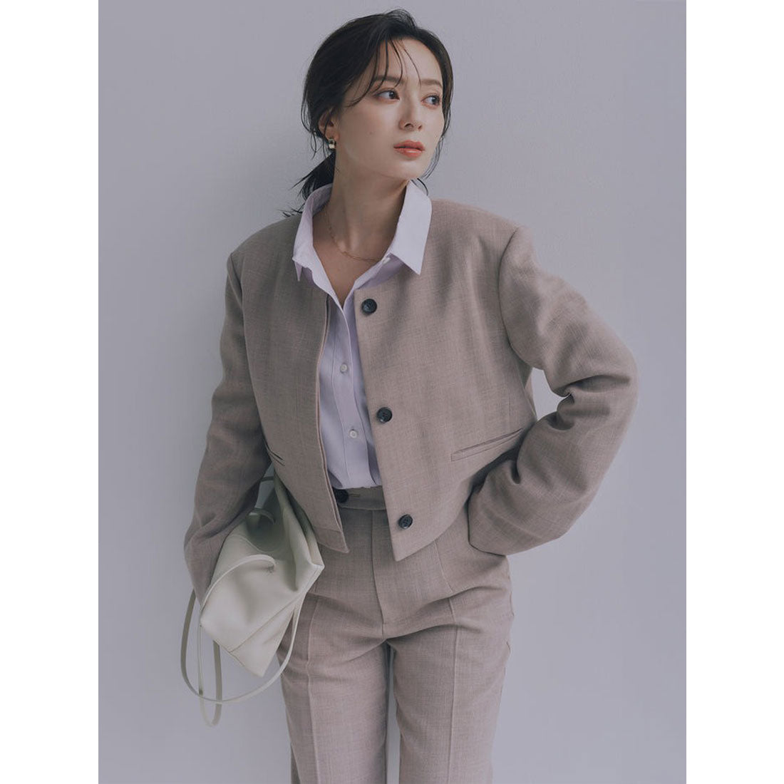 アニュアンス anuans レザーナローハンドルバッグ （TAUPE） TAUPE