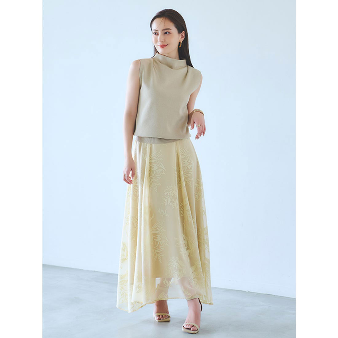 anuans Irregular hem opal skirt knit set