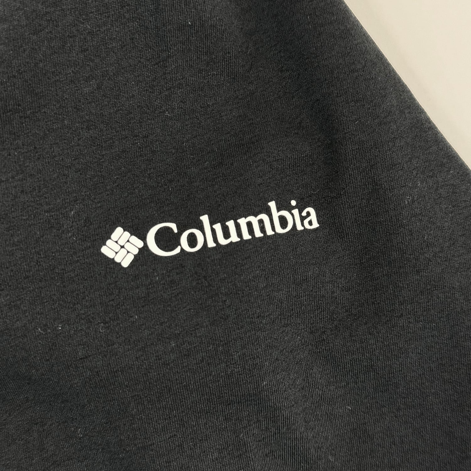 アンドディー. プティマイン and D. petit main 【Columbia】KidsワンポイントロゴロンT （黒） 黒