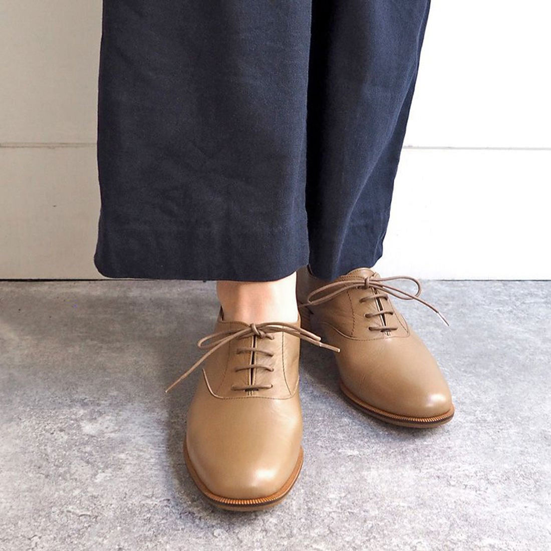 アプレ apres 上質レザーでコーデを格上げ【防水】レースアップシューズ （オーク） （オーク） オーク