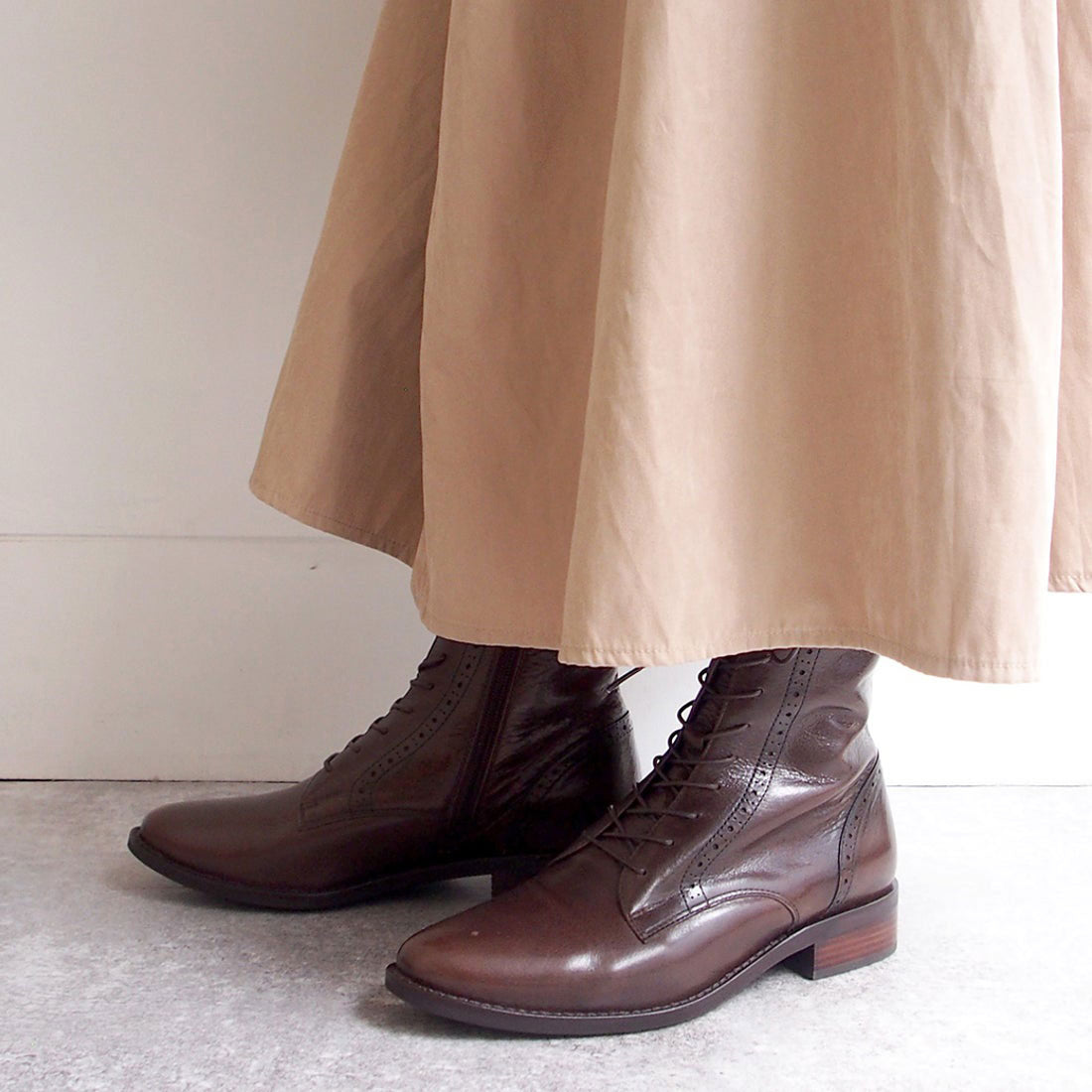 アプレ apres クラシックレースアップブーツ （ダークブラウン） （ダークブラウン） ダークブラウン