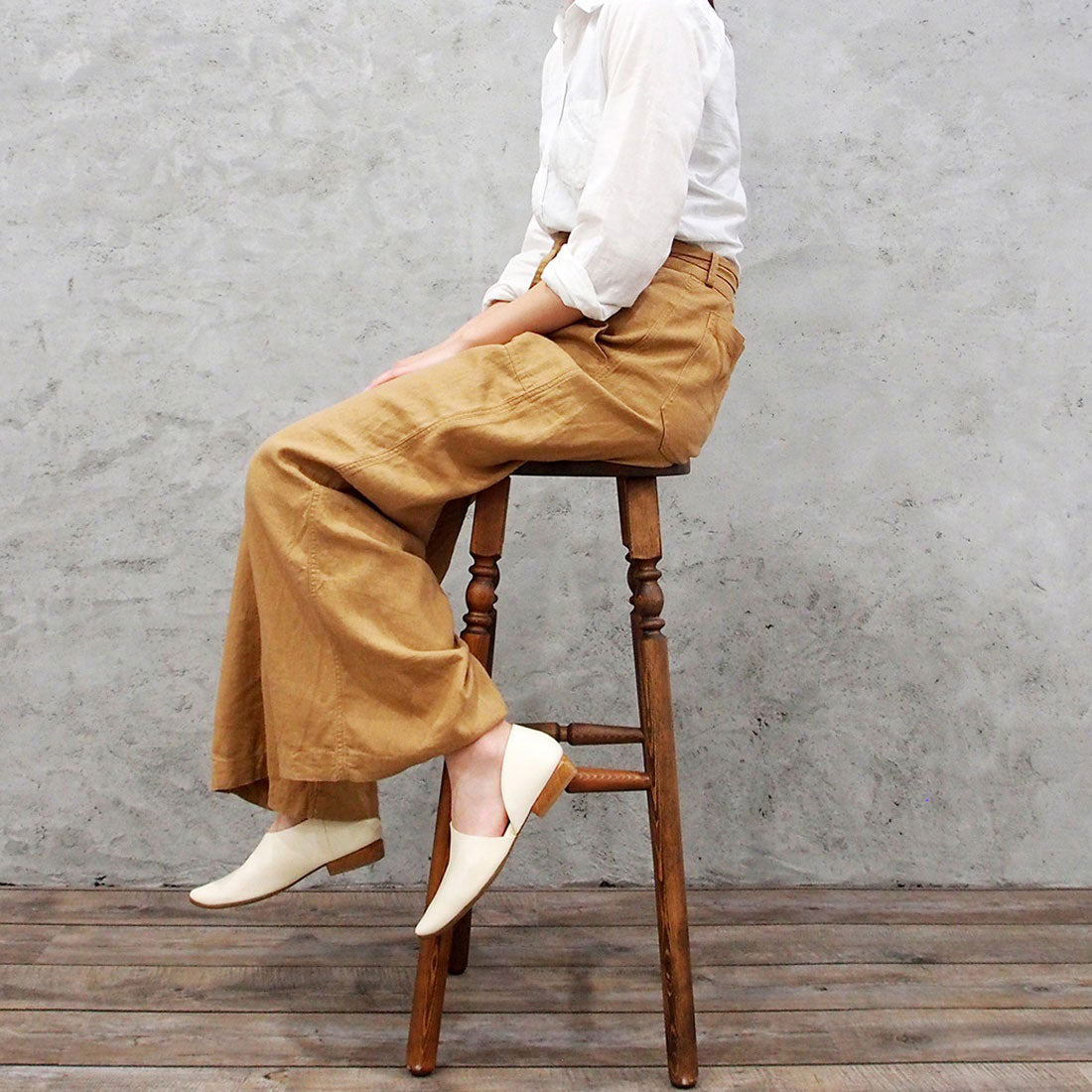 アプレ apres 履きやすく足をホールドしてくれる【LEZZA BOTANICA】アシンメトリーフラットシューズ （アイボリー） （アイボリー） アイボリー