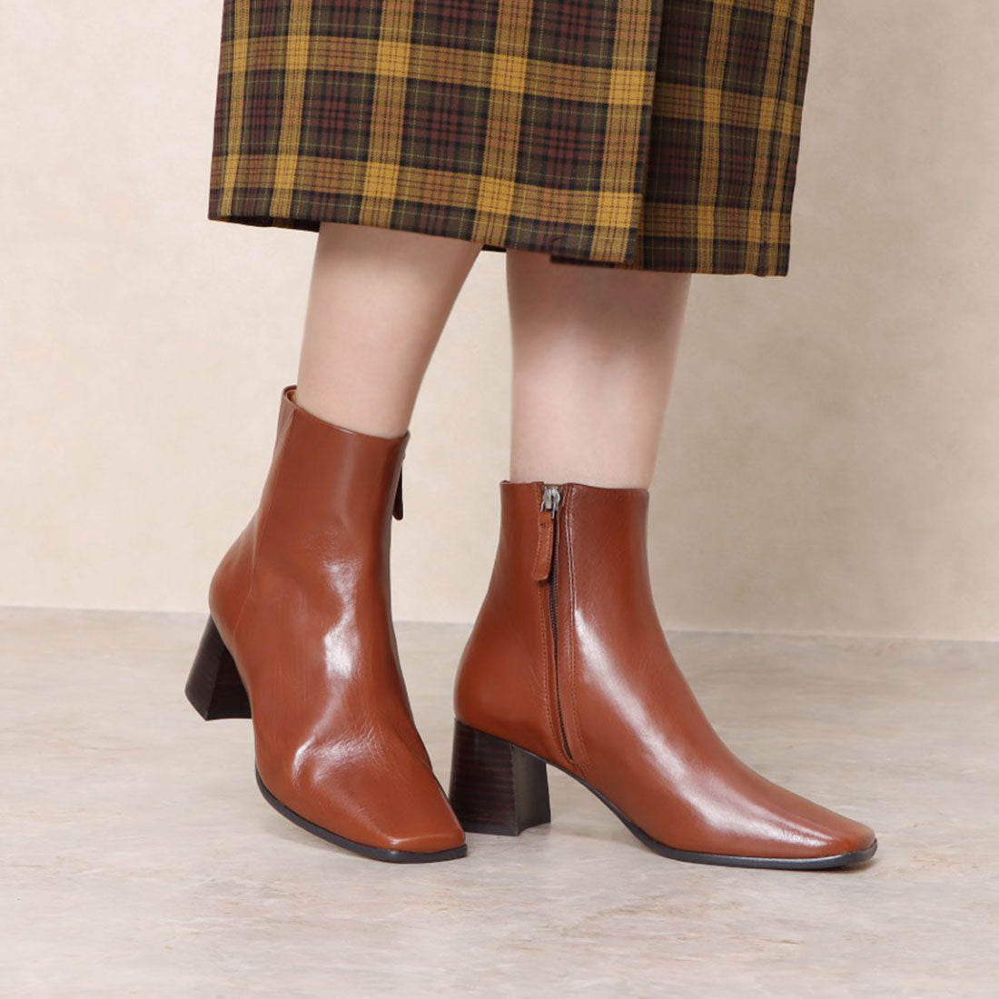 アポム APOM サイドジップアンクルブーツ60（ブラック） ブラック