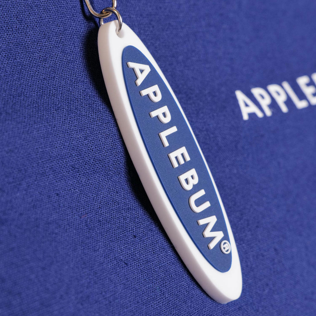 アップルバム APPLEBUM ロゴ キーホルダー（Logo Key Holder） （Navy/White） Navy/White