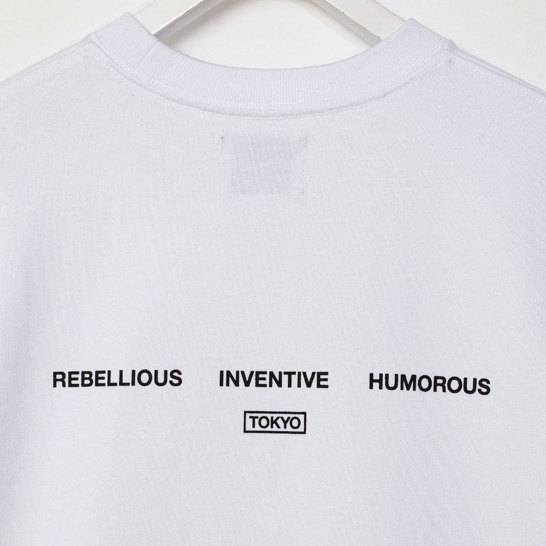 アップルバム APPLEBUM “ピースメーカー” Tシャツ（“Peacemaker” T-shirt） （White） White