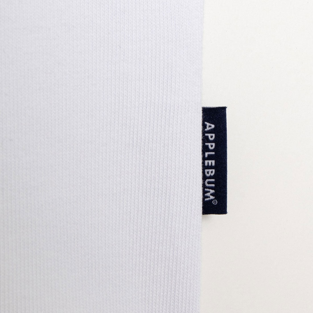 アップルバム APPLEBUM “アルファベット” ロングスリーブ Tシャツ（“Alphabet” L/S T-shirt） （White） White