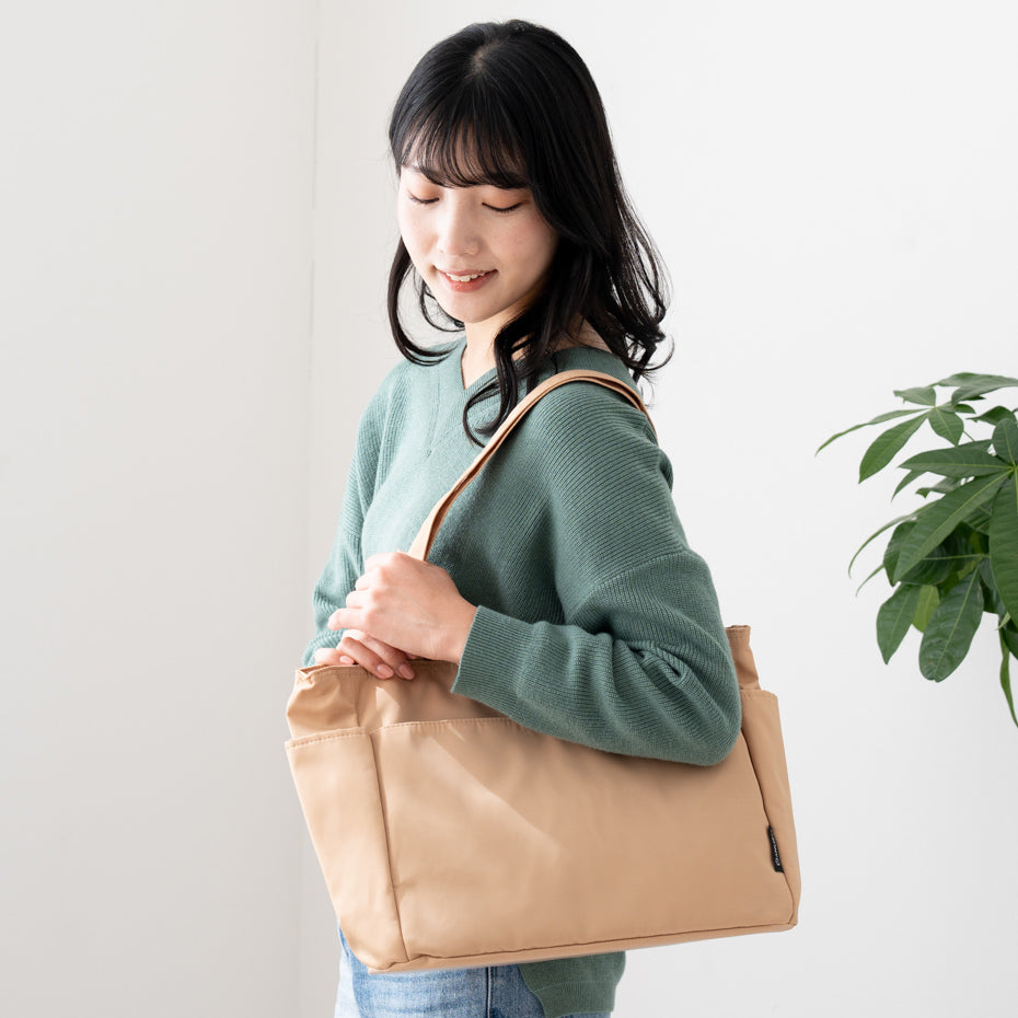 アップルバッグ APPLE BAG 中仕切り トートバッグ A4サイズ（ベージュ） ベージュ
