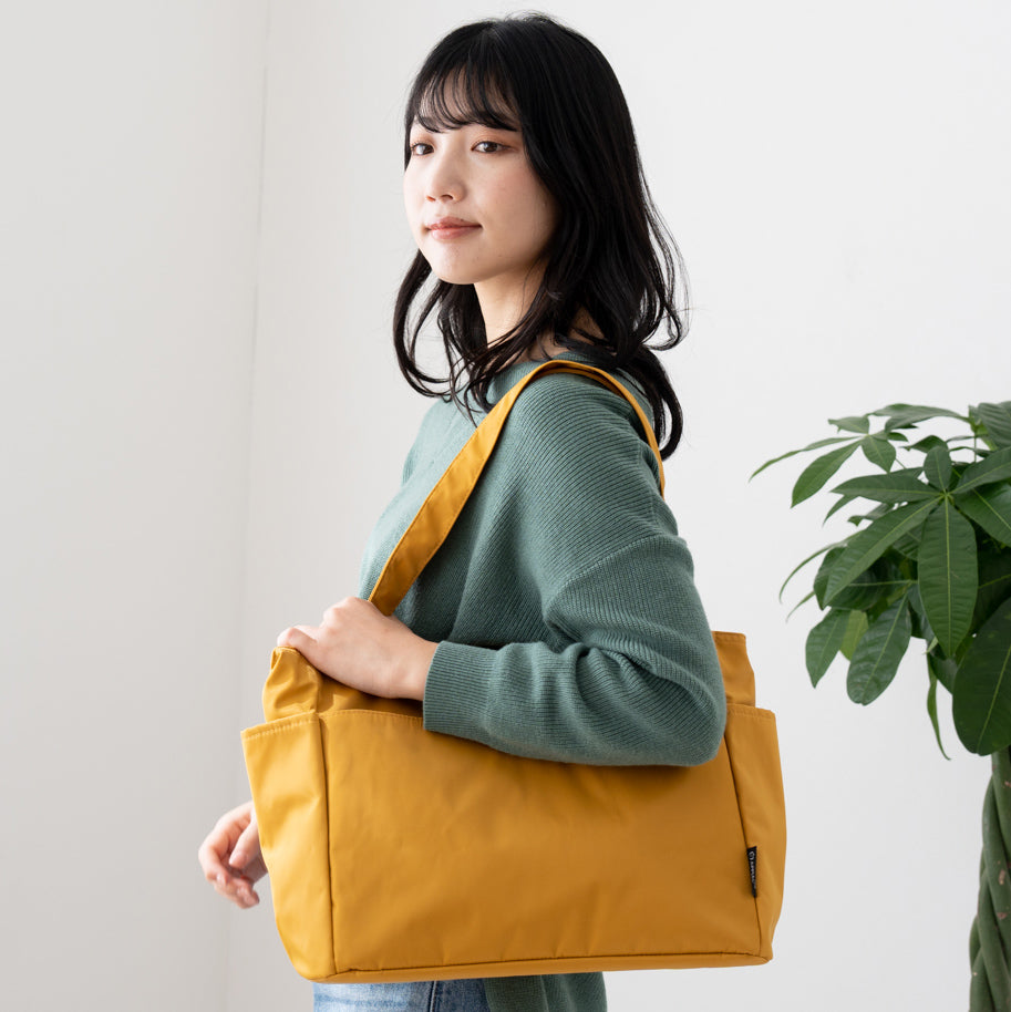 アップルバッグ APPLE BAG 中仕切り トートバッグ A4サイズ（キャメル） キャメル
