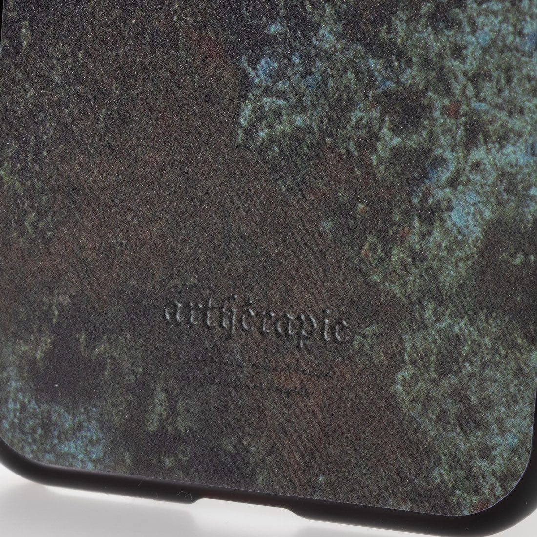 アルセラピィ artherapie ATサイバー iphone11/XR ケース ジャケットタイプ （カーキ） カーキ
