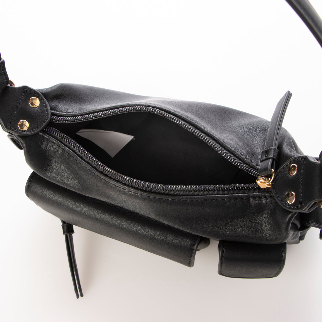 アルシーヴ archives ポケットHOBOバッグ （BLK） BLK