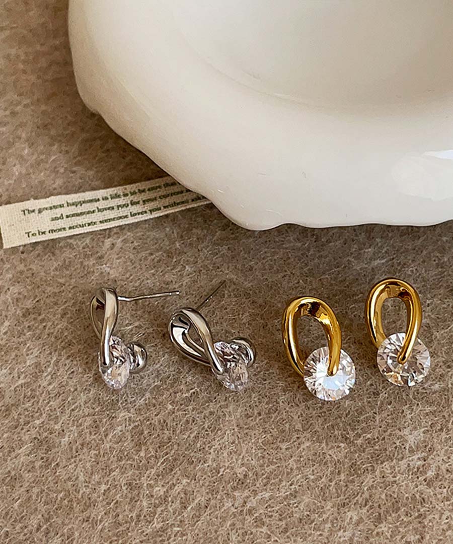 アルゴトウキョウ ARGO TOKYO Rotating Zircon Twisted Metal Stud Earrings 26199 （シルバー） シルバー