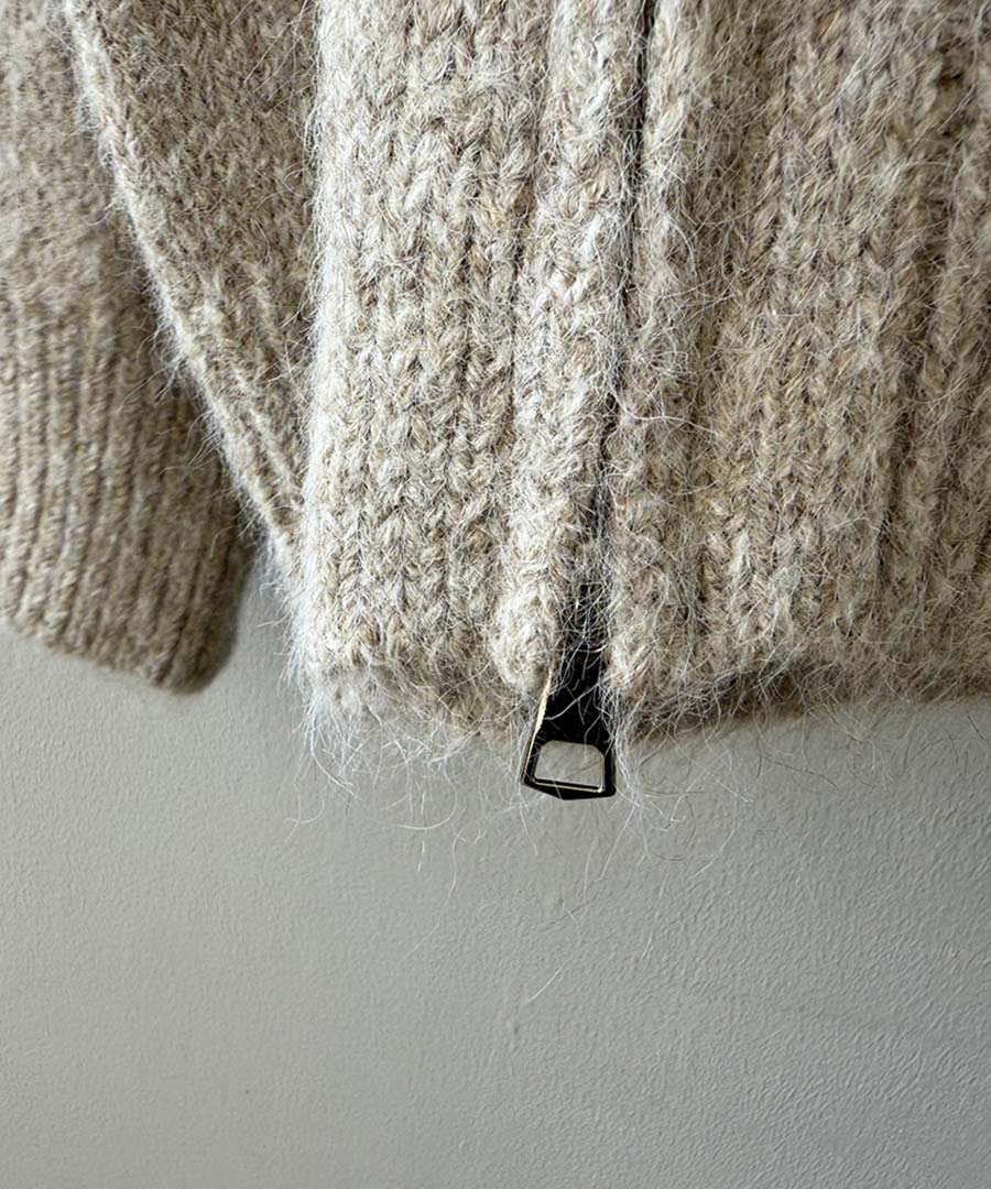 アルゴトウキョウ ARGO TOKYO Soft touch Zip-up High-Neck Knit 25075 ソフトタッチジップアップハイネックニット （アイボリー） アイボリー