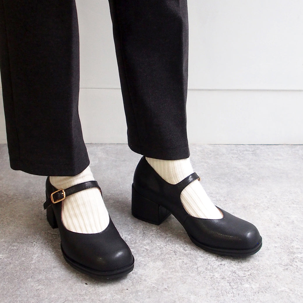 Ashinagaojisan Ashinagaojisan Cute retro strap pumps with cup heels