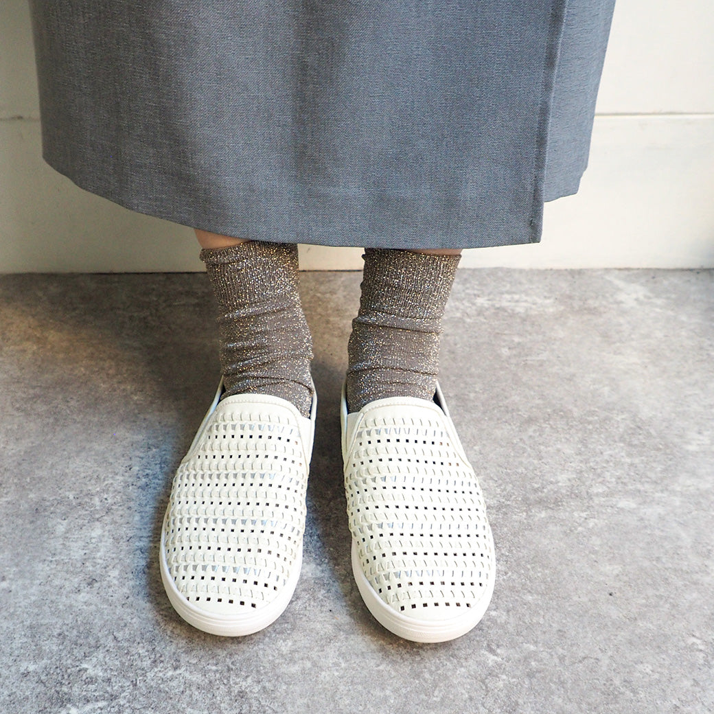 Ashinagaojisan Ashinagaojisan Ashinagaojisan's popular item is back! Mesh slip-ons