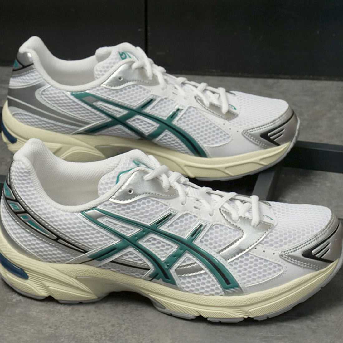 アシックス ASICS SportStyle GEL-1130 WHITE/RAINY LAKE [1203A609-100]