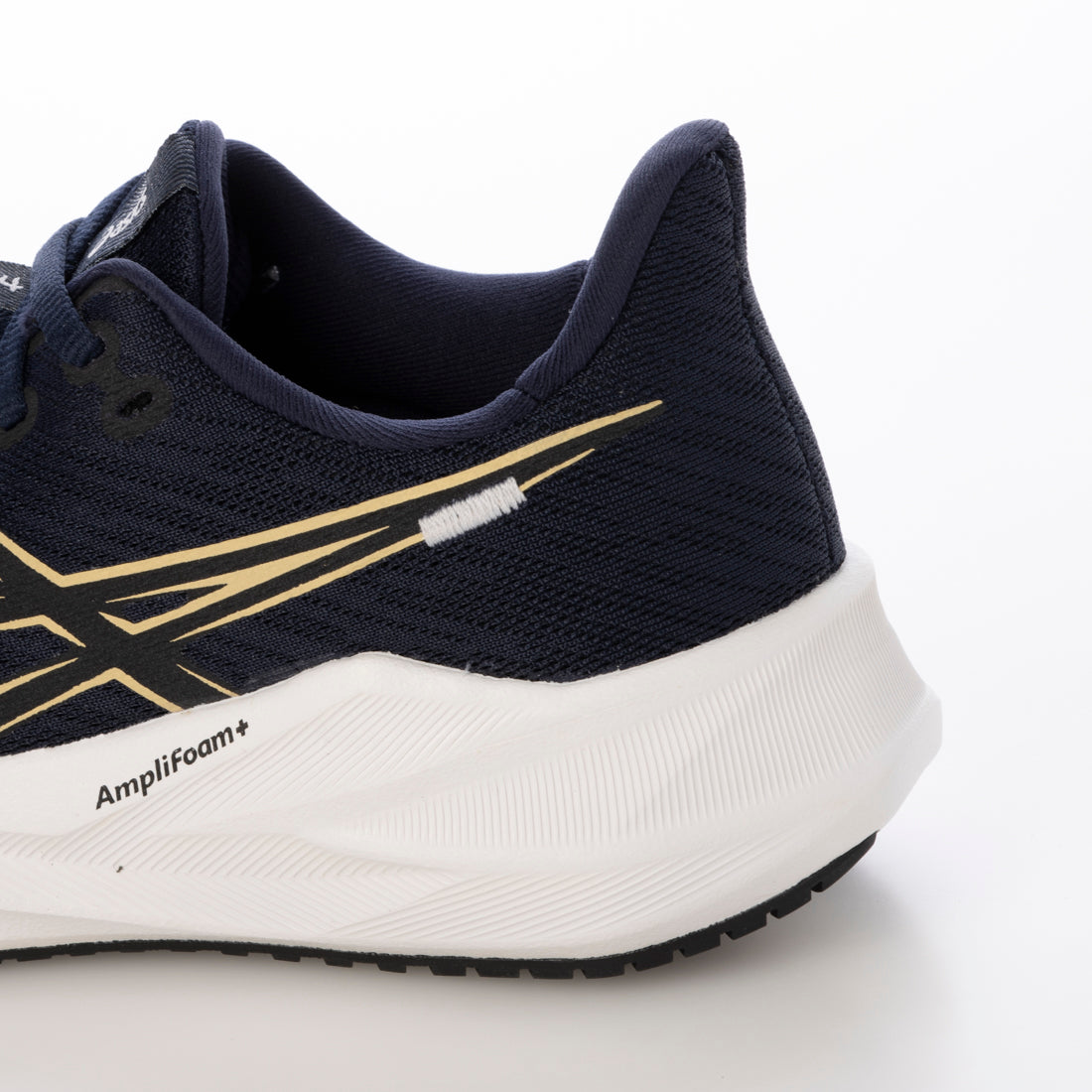 アシックス ASICS ローカットランニングスニーカー VERSABLAST 4