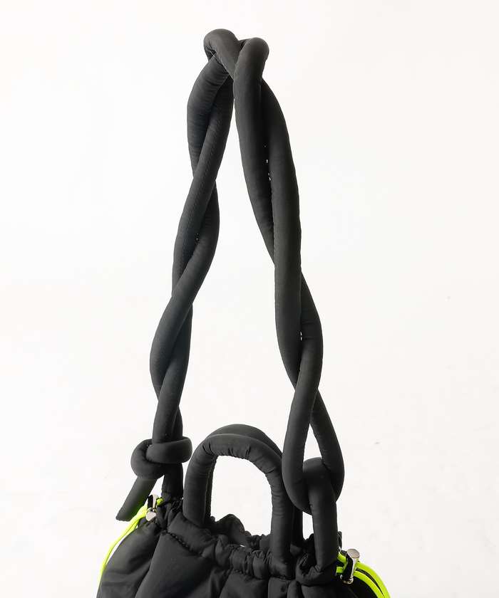 ノミネ NOMINE 【cheek】puff kinchaku 2WAY tote 巾着 ショルダーバ （グレー） グレー
