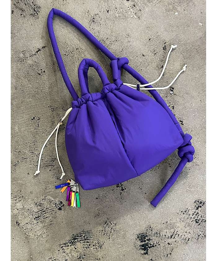 ノミネ NOMINE 【cheek】puff kinchaku 2WAY tote 巾着 ショルダーバ （グレー） グレー